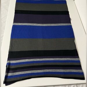 Sarah Jessica Parker Bitten Scarf